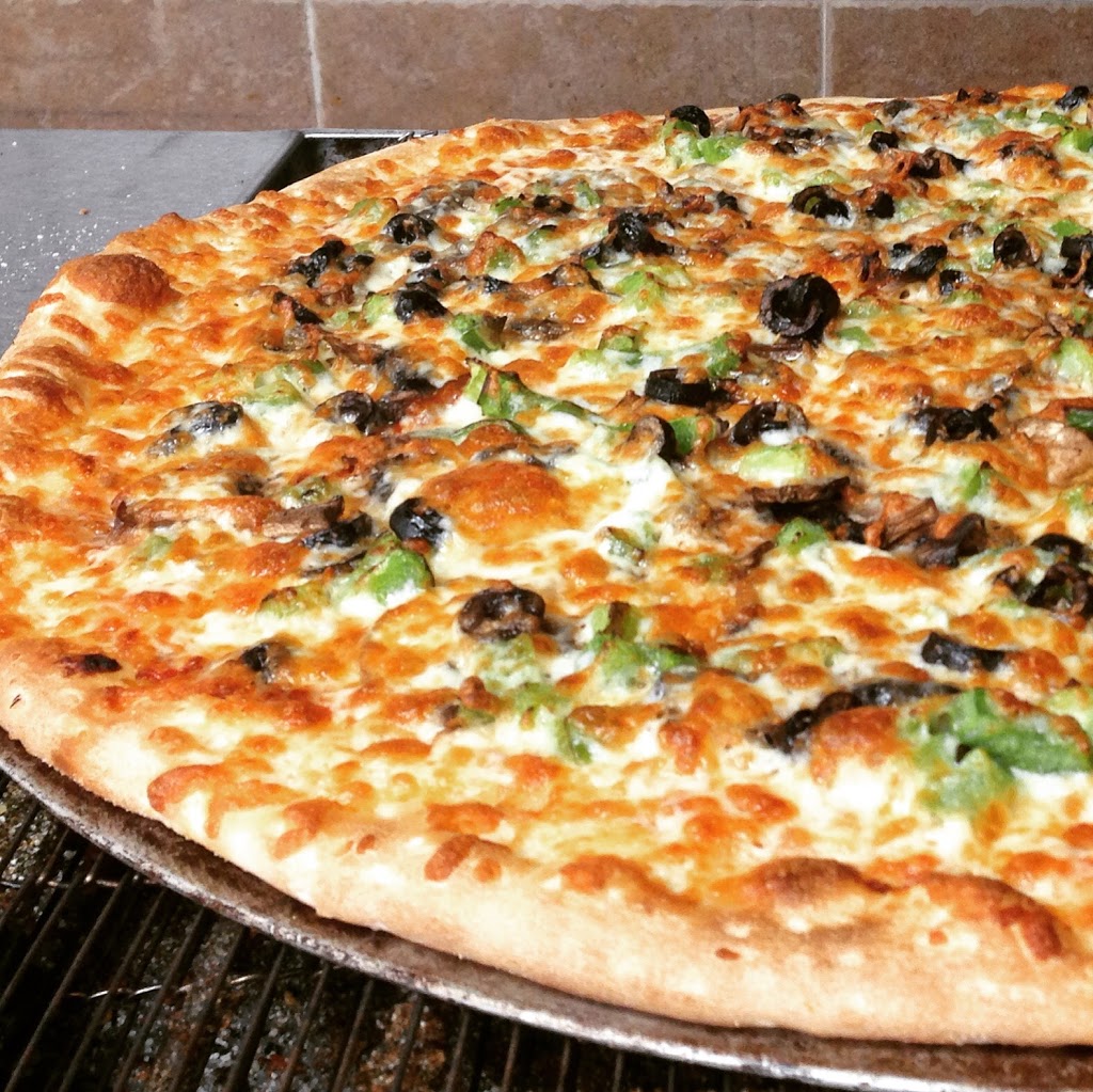 Dillos Pizza | 1282 68 St SE, Calgary, AB T2A 7X7, Canada | Phone: (403) 262-1900