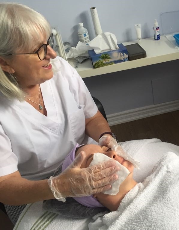 Hanitas (On-Wingrove) Skin Care Clinic | 1710 Wingrove Ave, Innisfil, ON L9S 1S5, Canada | Phone: (705) 431-1077