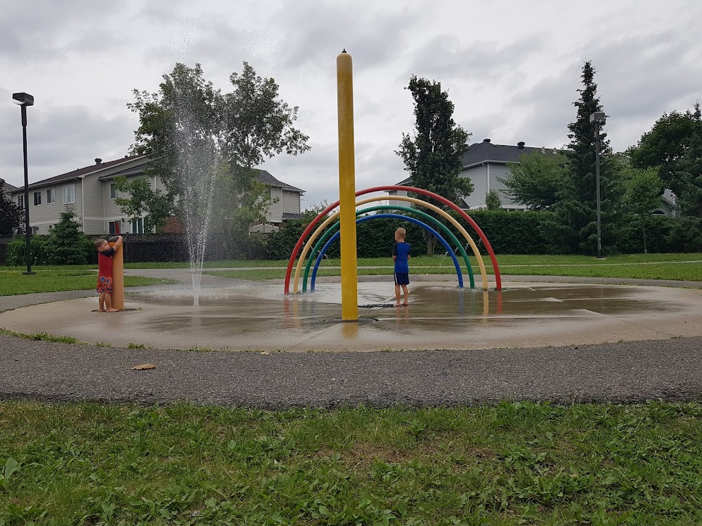 Pat Clark Community Center | 4355 Halmont Dr, Gloucester, ON K1J 8W6, Canada | Phone: (613) 748-1771