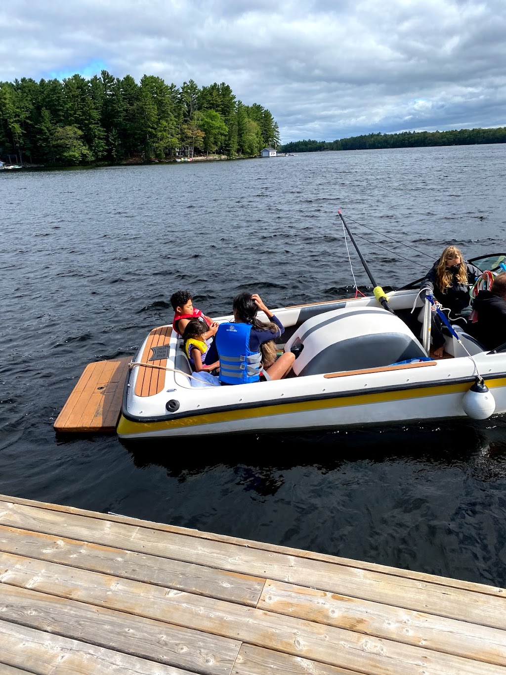 Walkers Point Marina | 1035 Marina Rd, Gravenhurst, ON P1P 1R2, Canada | Phone: (705) 687-7793