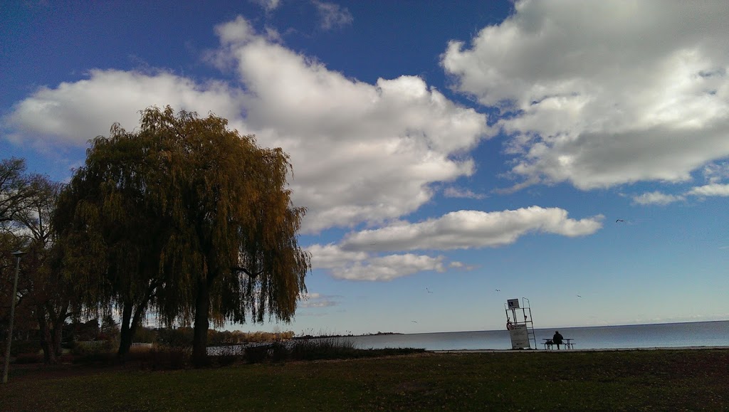 Marie Curtis Park | 2 Forty Second St, Etobicoke, ON M8W 3P2, Canada | Phone: (416) 392-2489