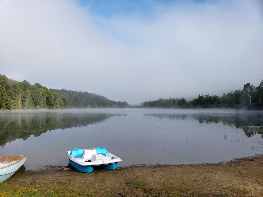 Camping Sauvage Céraro | 76 Chemin des Défricheurs, La Minerve, QC J0T 1S0, Canada | Phone: (819) 274-2314