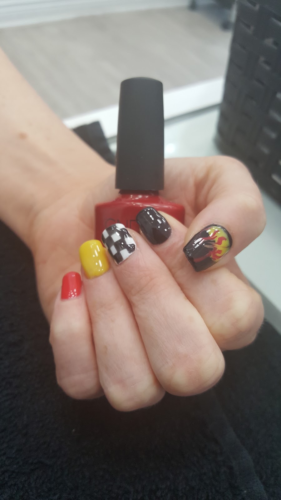 Lavish Nails Medi spa | 1090 Barton St E, Hamilton, ON L8H 4A1, Canada | Phone: (289) 933-9314