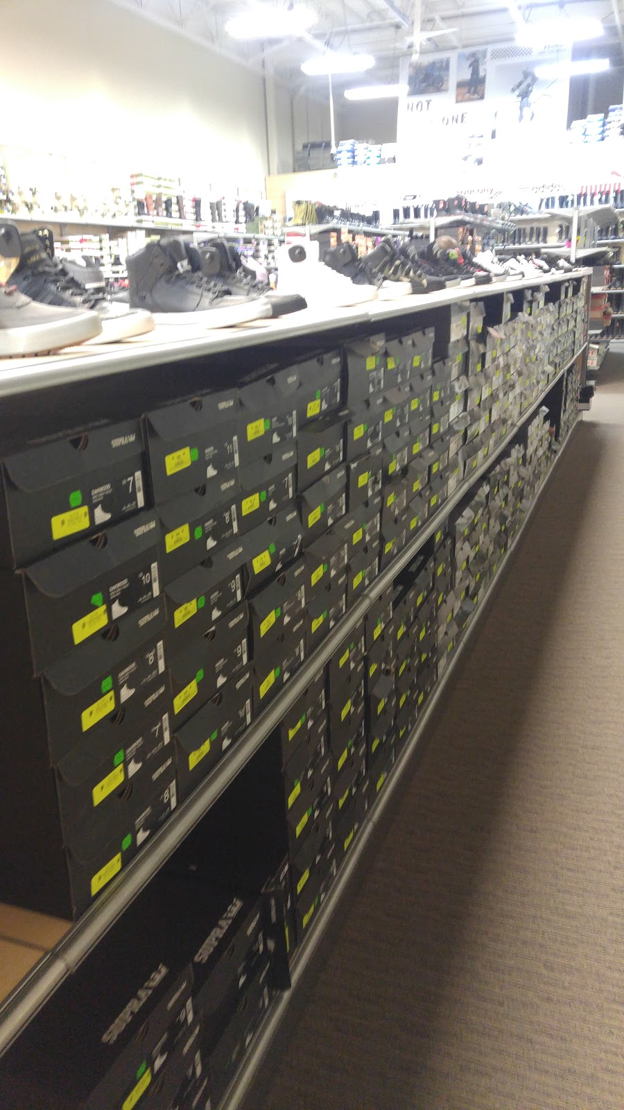 Brand Name Shoe Warehouse | 10 YMCA Dr, St. Catharines, ON L2N 7R6, Canada | Phone: (905) 646-0756