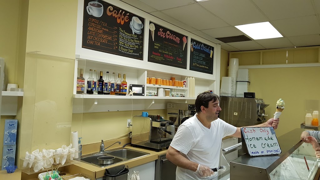 Cones Creamery | 14961 Marine Dr, White Rock, BC V4B 1C3, Canada | Phone: (604) 536-7644