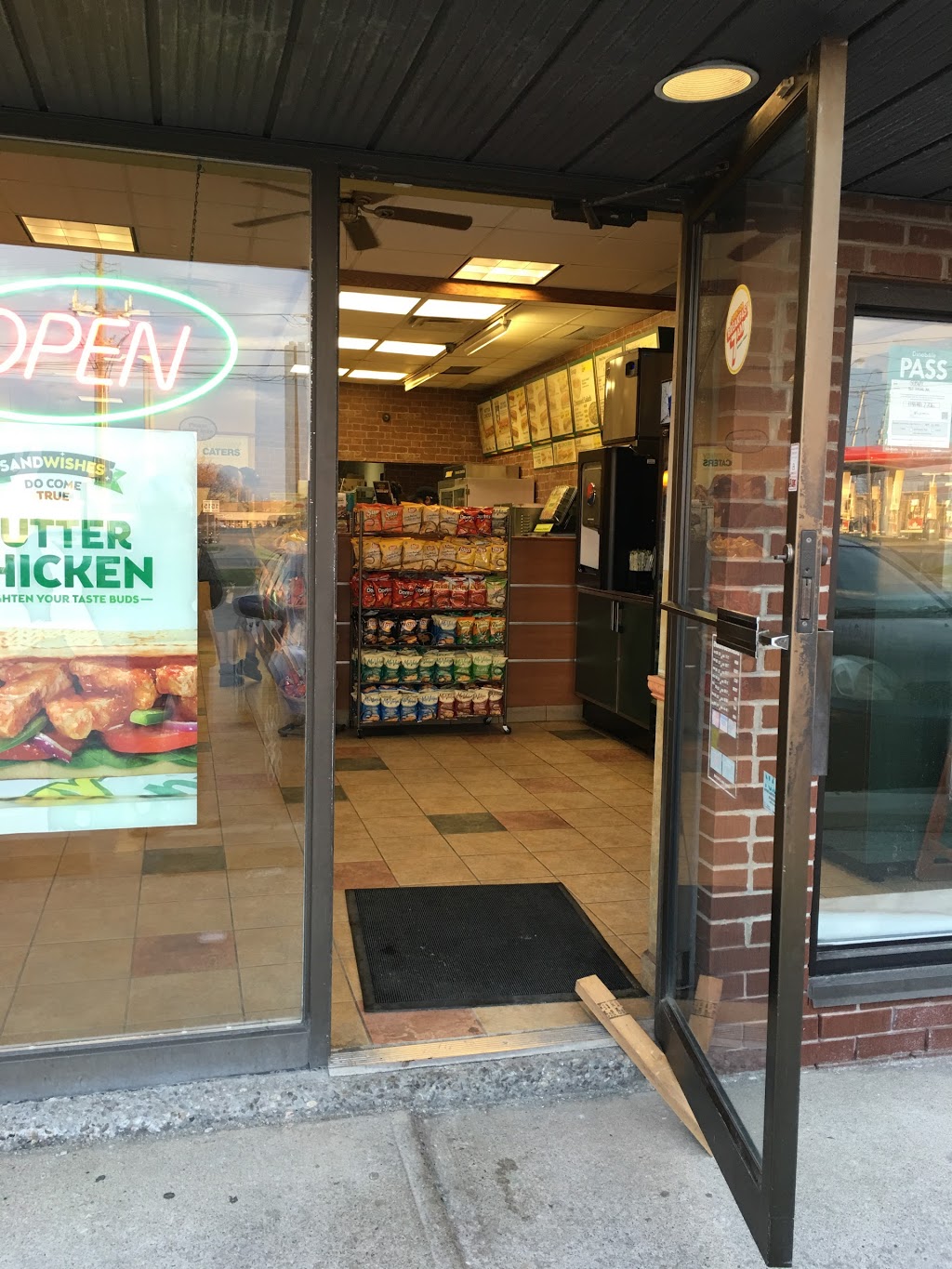 Subway | 562 Kipling Ave Unit 3, Toronto, ON M8Z 5E8, Canada | Phone: (416) 915-0556