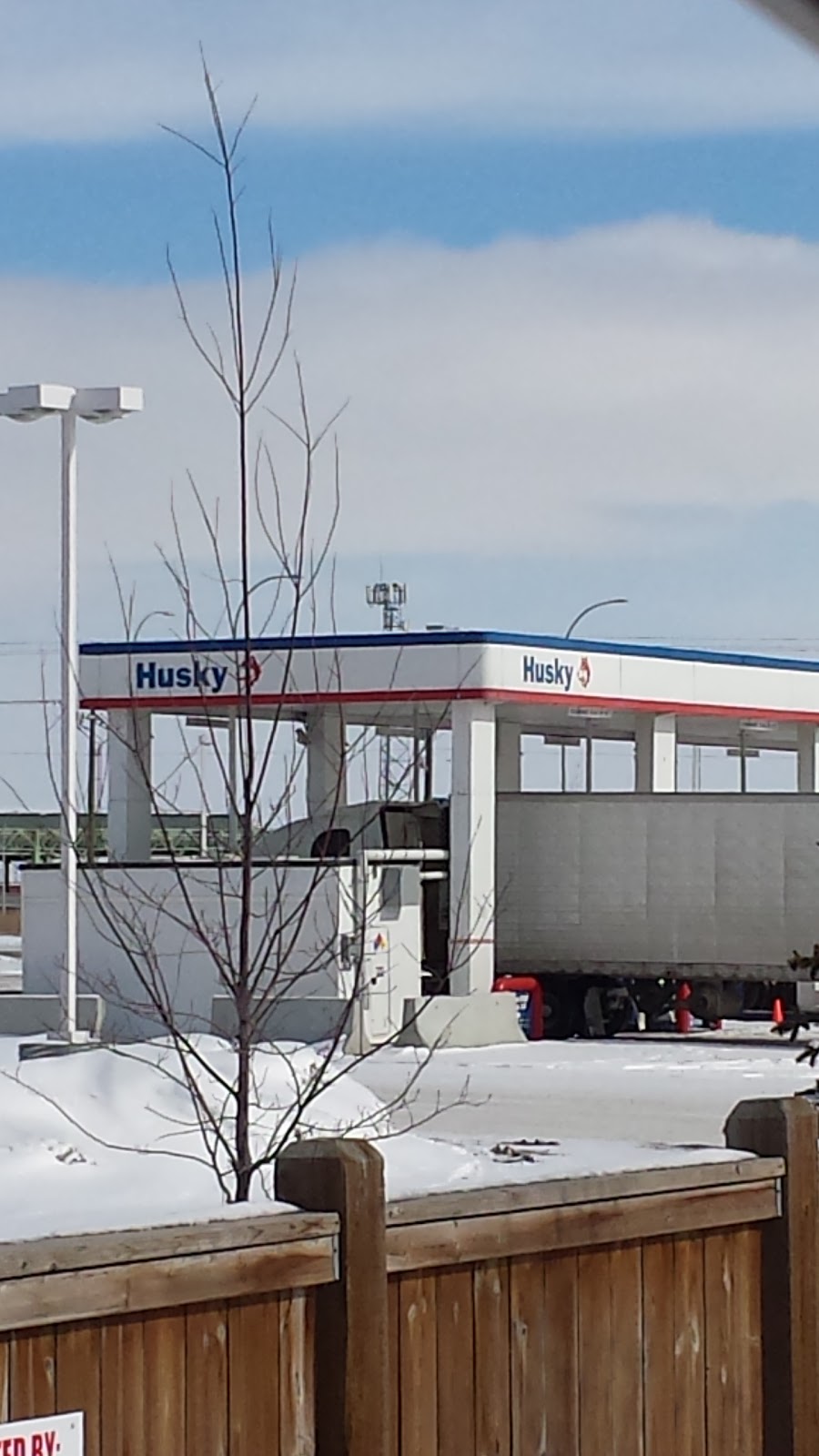 HUSKY | 5225 106 Ave SE, Calgary, AB T2C 5E9, Canada | Phone: (403) 236-5225