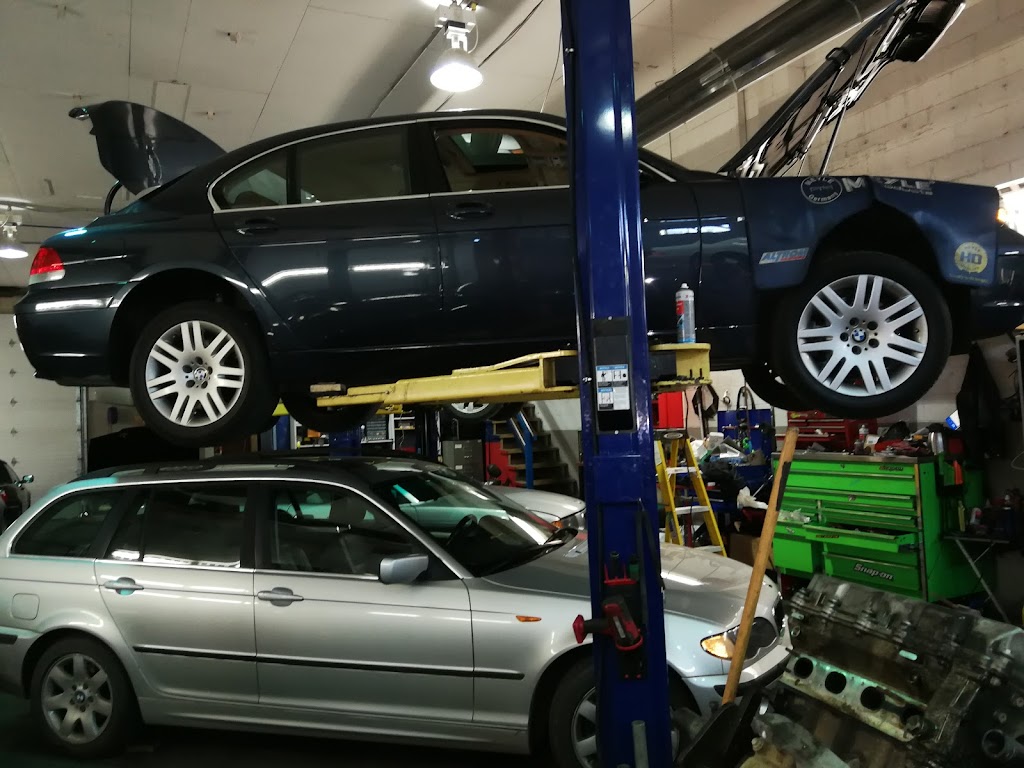 R & W Motorsport | 552 Alpha St, Victoria, BC V8Z 1B2, Canada | Phone: (778) 430-5801