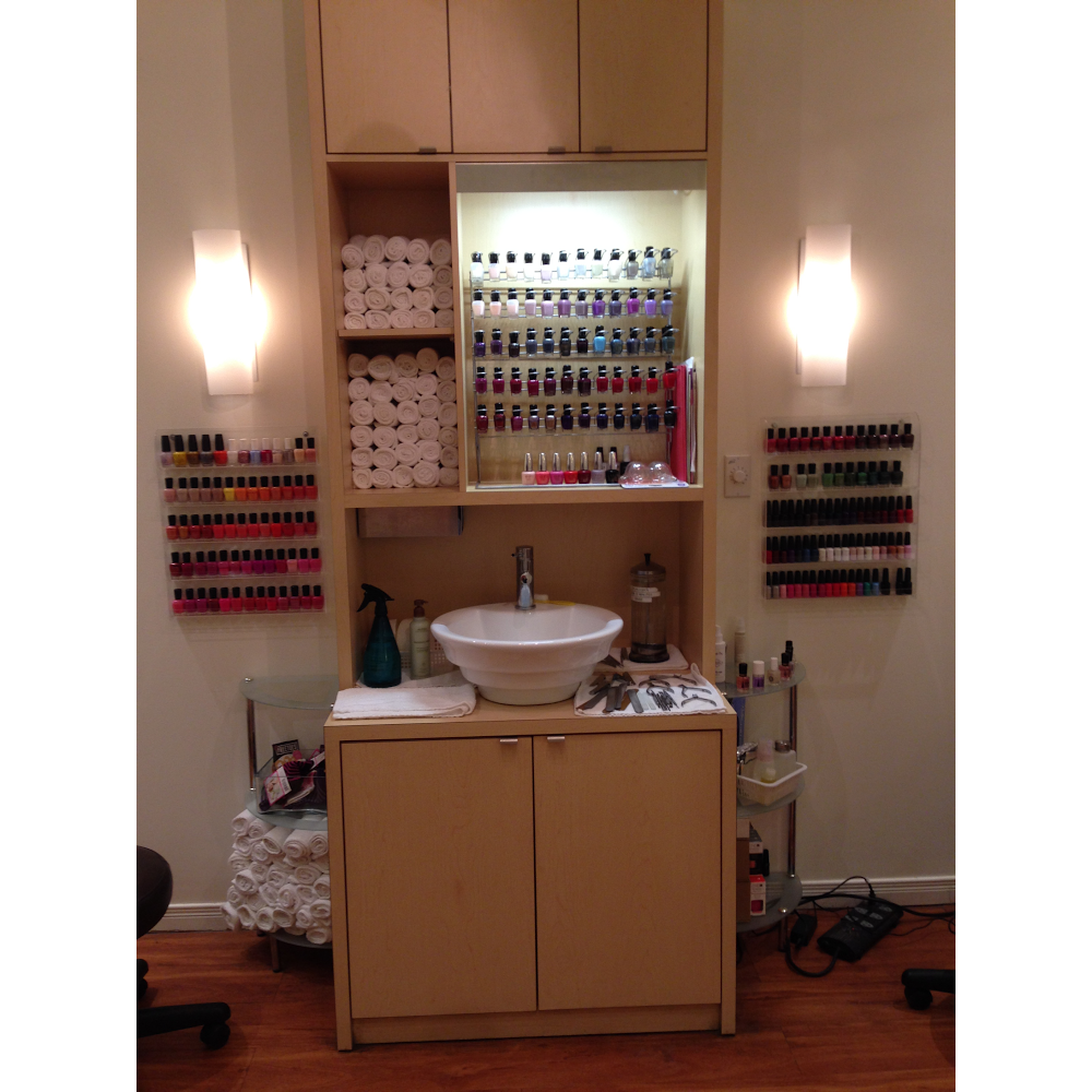 The Wild Strawberry Salon | 9301 Bathurst St, Richmond Hill, ON L4C 9S2, Canada | Phone: (905) 737-7773