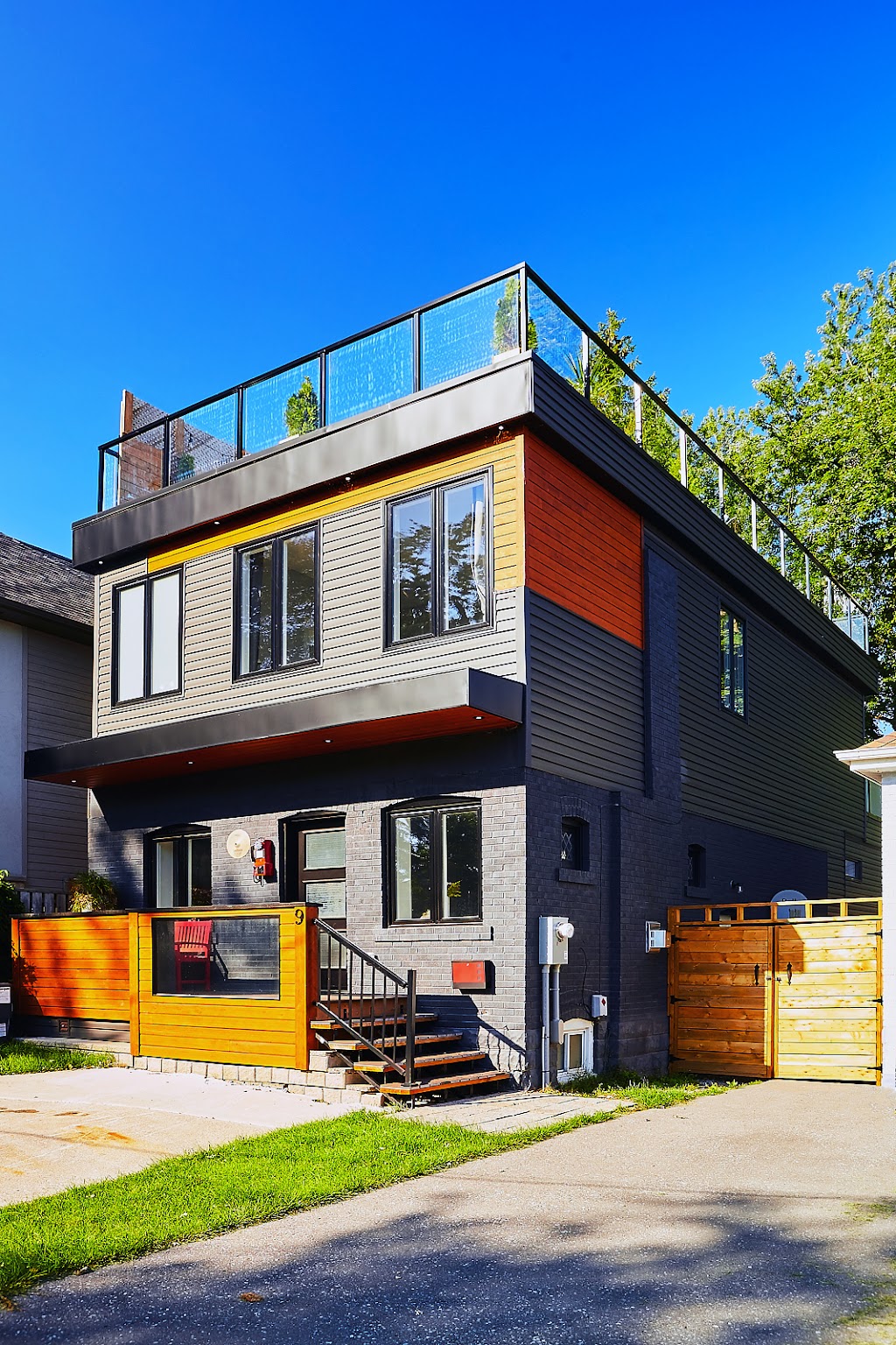 CAAR Corp | 201 Jones Ave B, Toronto, ON M4M 3A4, Canada | Phone: (416) 795-1555
