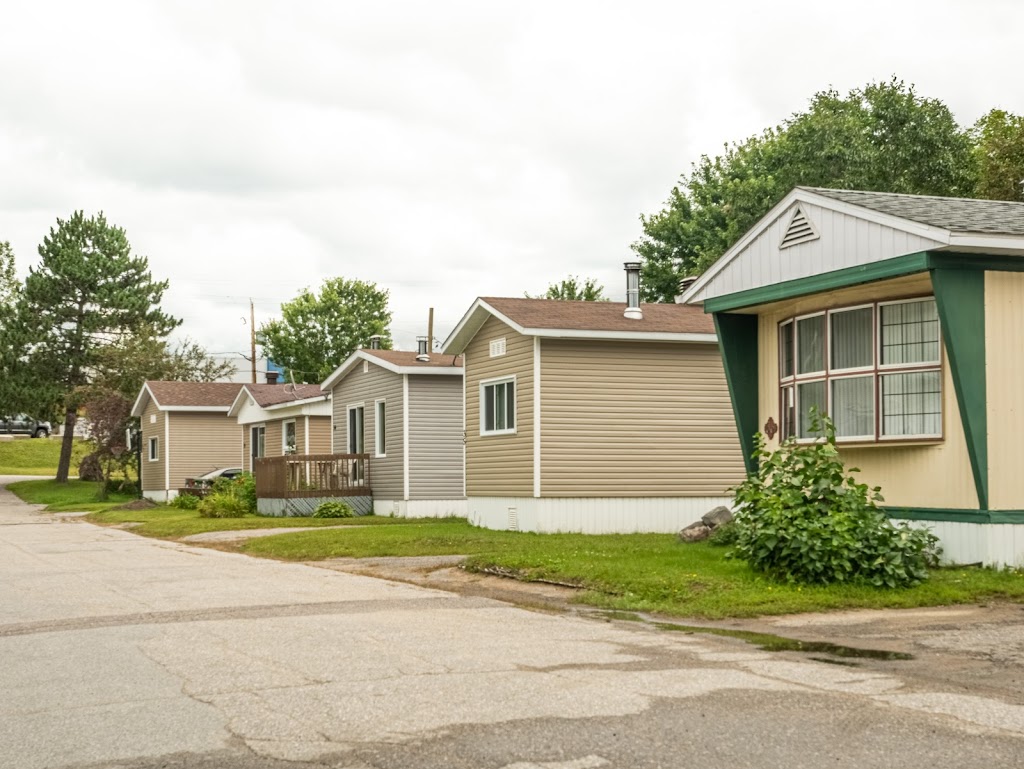 MULTI-DOMAINES INC. | 2 Bd Albiny Paquette #1239, Mont-Laurier, QC J9L 1M6, Canada | Phone: (450) 705-3612