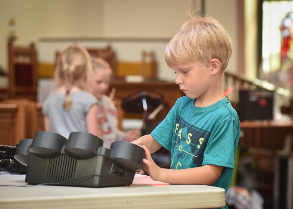Adrian Jones Music and Art Camps | 72 Finnie Ln, Elora, ON N0B 1S0, Canada | Phone: (519) 574-0139