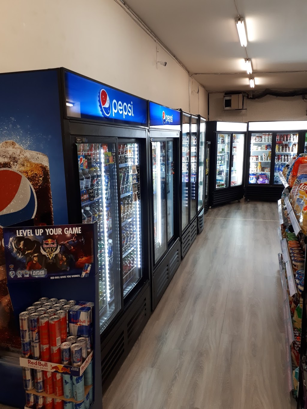 LOCAL CONVENIENCE | 212 King St W, Brockville, ON K6V 3R5, Canada | Phone: (613) 499-7777