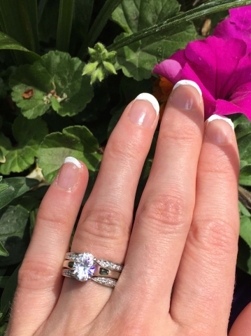 Lanxang Jewellers | 697-B McPhillips St, Winnipeg, MB R2X 2H6, Canada | Phone: (204) 783-2115