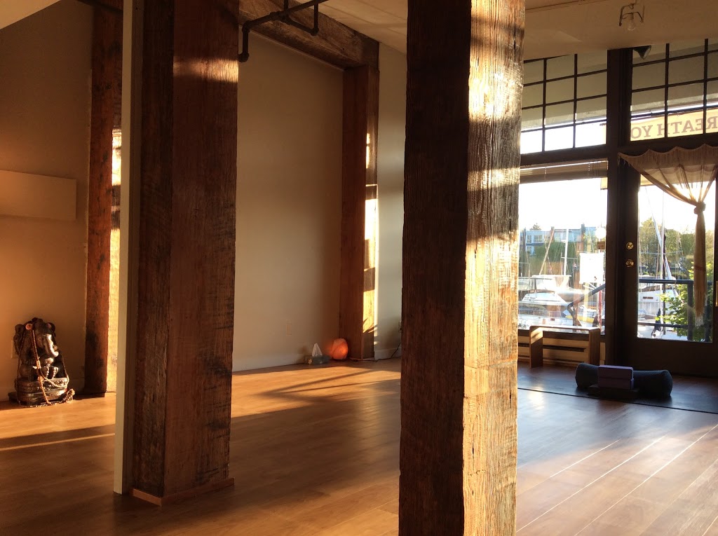 Ocean Breath Yoga School | 651 W 23rd Ave, Vancouver, BC V5Z 2A5, Canada | Phone: (778) 230-4019