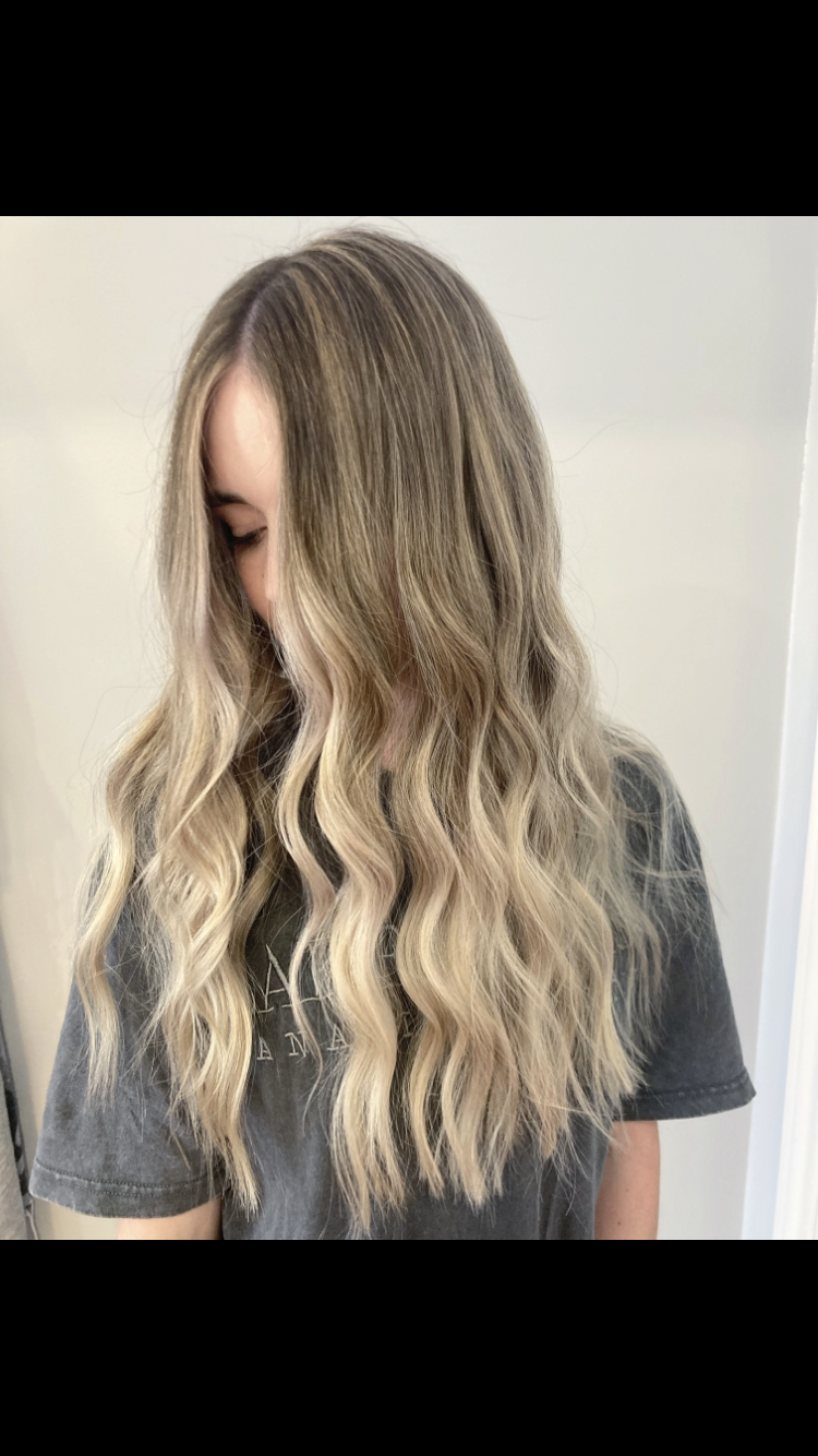 Mad Glo Hair Studio | 4603 Stanley St, Blackfalds, AB T0M 0J0, Canada | Phone: (306) 380-6090