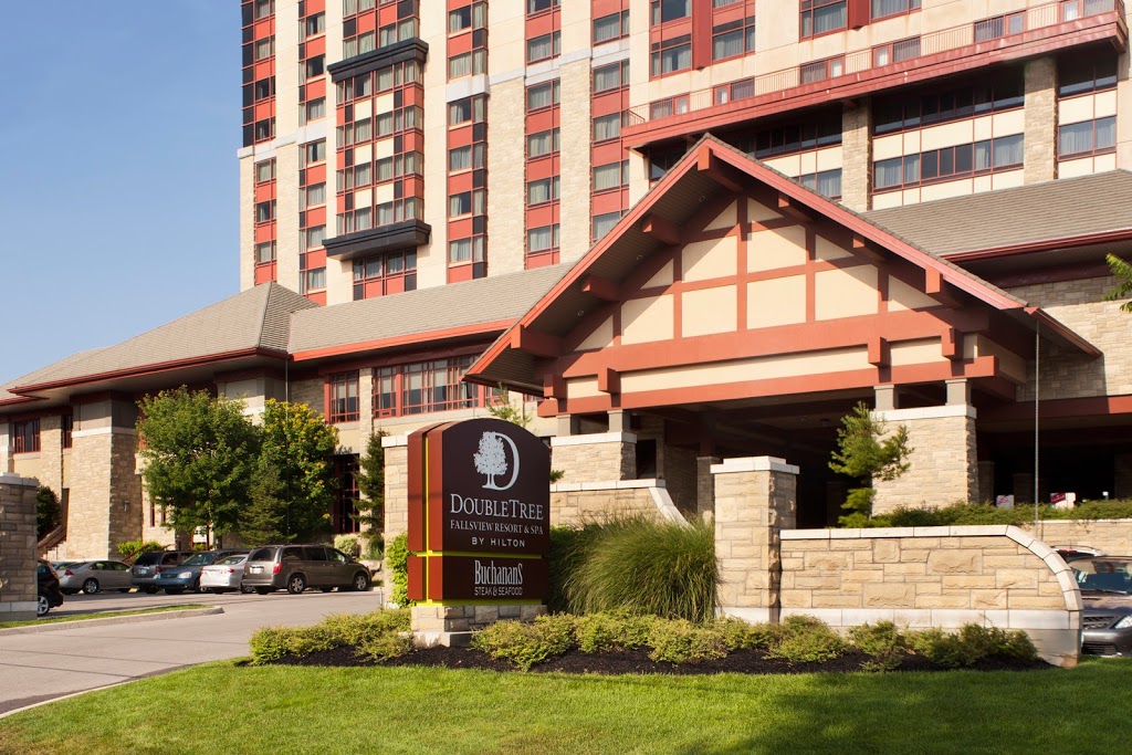 Five Lakes Spa Aveda at DoubleTree | 6039 Fallsview Blvd Unit 120, Niagara Falls, ON L2G 3V6, Canada | Phone: (905) 353-4100
