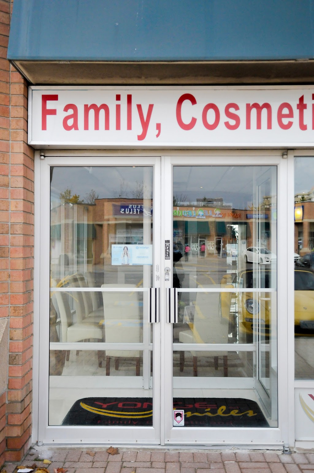 Yonge Smiles | 11005 Yonge St, Richmond Hill, ON L4C 0K7, Canada | Phone: (905) 780-1400