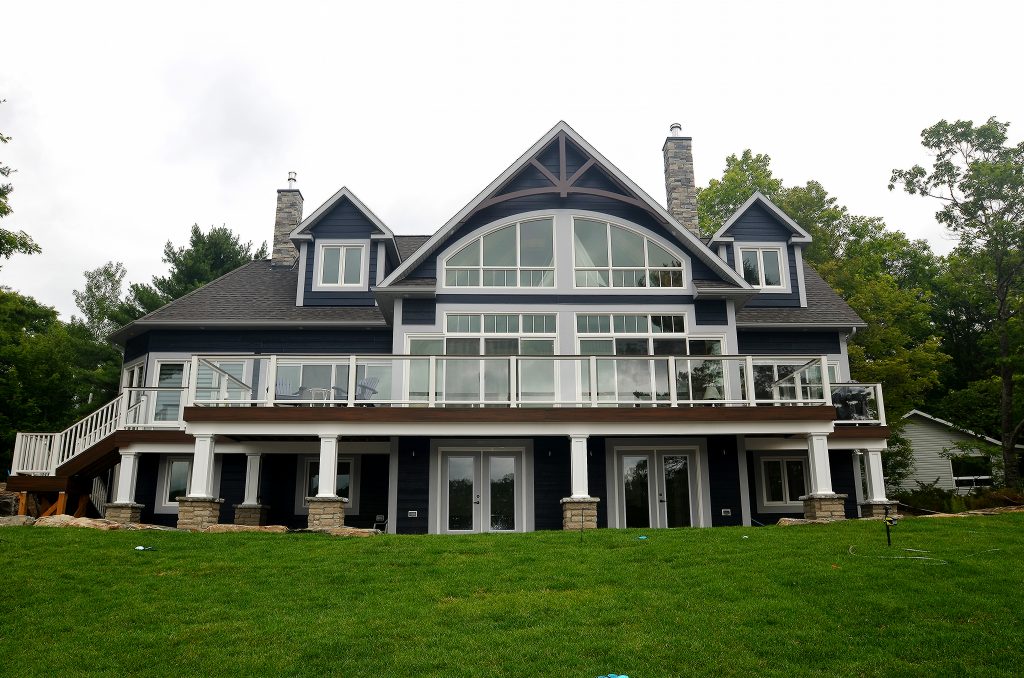 Royal Homes Ltd Gravenhurst | 2298 ON-11, Gravenhurst, ON P1P 1R1, Canada | Phone: (705) 687-3546