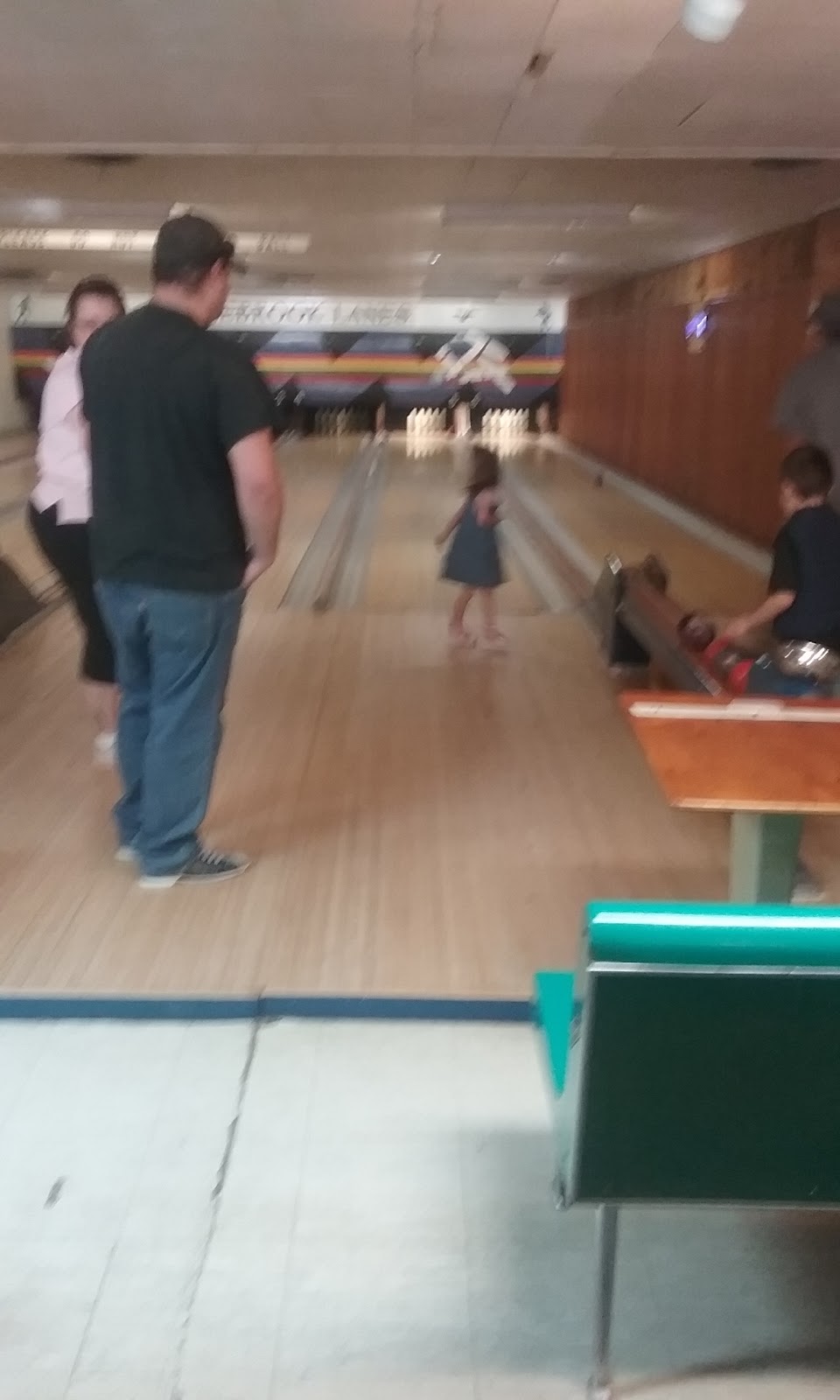 Strike Zone Pizza Pub & Bowling | 19 Park St, Colebrook, NH 03576, USA | Phone: (603) 237-4836