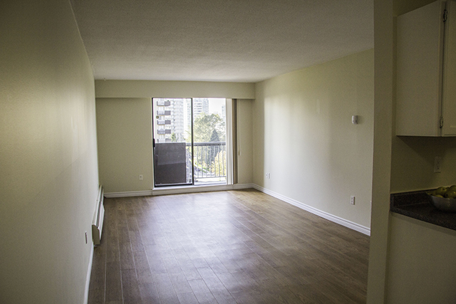 Horizon Towers | 4960 &, 5050 Sanders St, Burnaby, BC V5H 1S9, Canada | Phone: (604) 336-5445