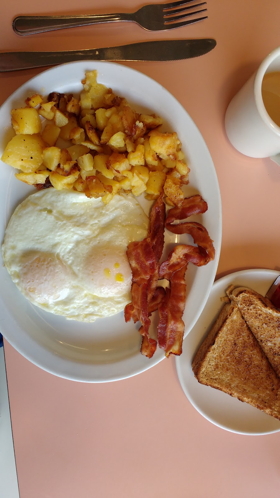 Cozy Corners Restaurant | 1149 Dufferin Ave, Wallaceburg, ON N8A 2W2, Canada | Phone: (519) 627-8151