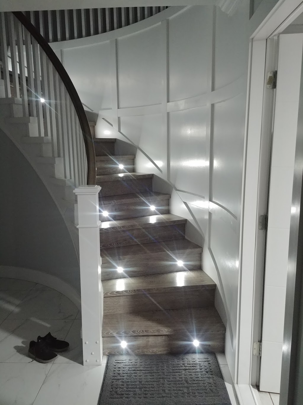 Mountain Point Electrical Inc. | 8760 128a St, Surrey, BC V3W 0K3, Canada | Phone: (778) 317-4257