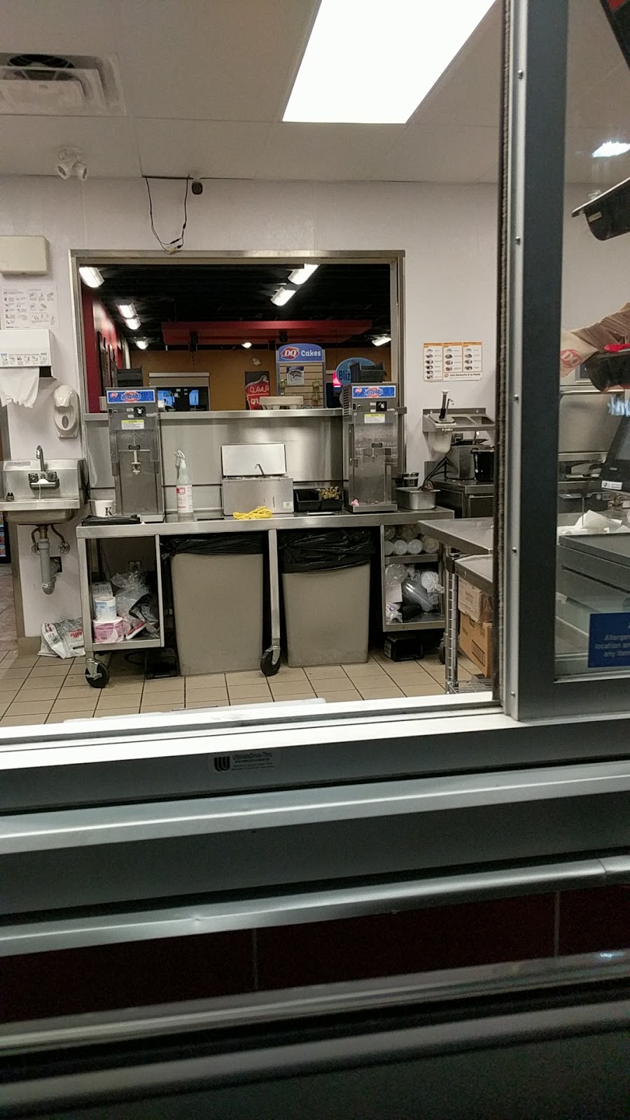 Dairy Queen Grill & Chill | 1936 Summit Dr, Kelowna, BC V1V 2E6, Canada | Phone: (236) 420-3700