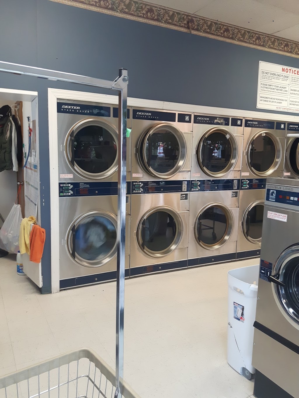 Corner Coin Laundry | 13654 Grosvenor Rd, Surrey, BC V3R 5C9, Canada | Phone: (604) 582-4111