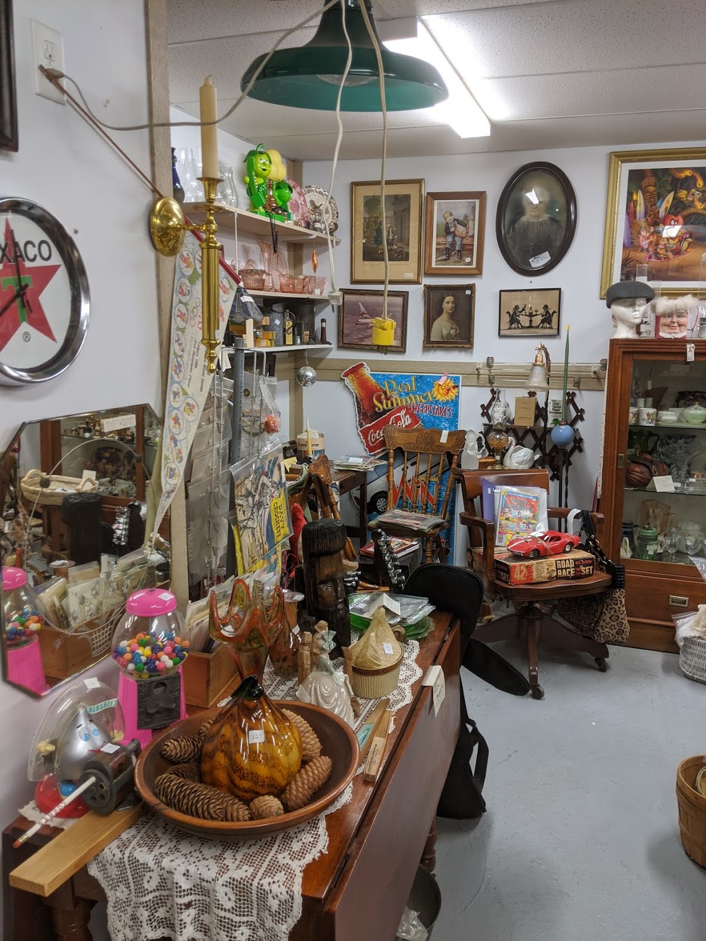 Shelkim Antiques | 9487 County Rd 42, Maidstone, ON N0R 1K0, Canada | Phone: (519) 735-3338