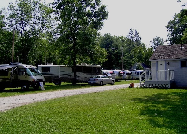 Bell Falls | 1927 Rosemount Rd, Waubaushene, ON L0K 2C0, Canada | Phone: (705) 538-2898
