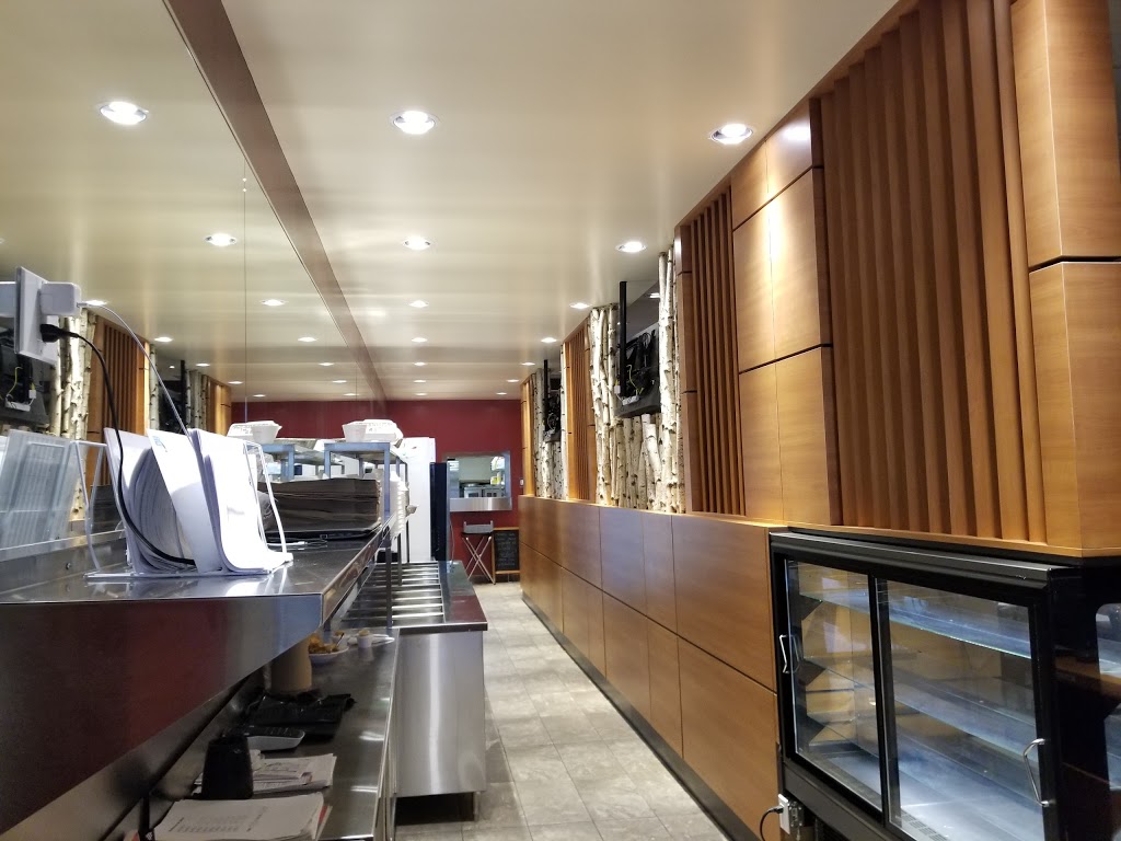 Le néo resto Méli-Mélo | 2466 Rue Bélanger, Montréal, QC H2G 1E5, Canada | Phone: (514) 728-9885
