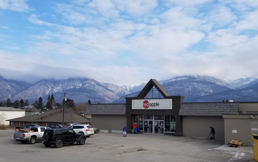 Red Apple Store | 755 13th St, Invermere, BC V0A 1K0, Canada | Phone: (250) 342-0548