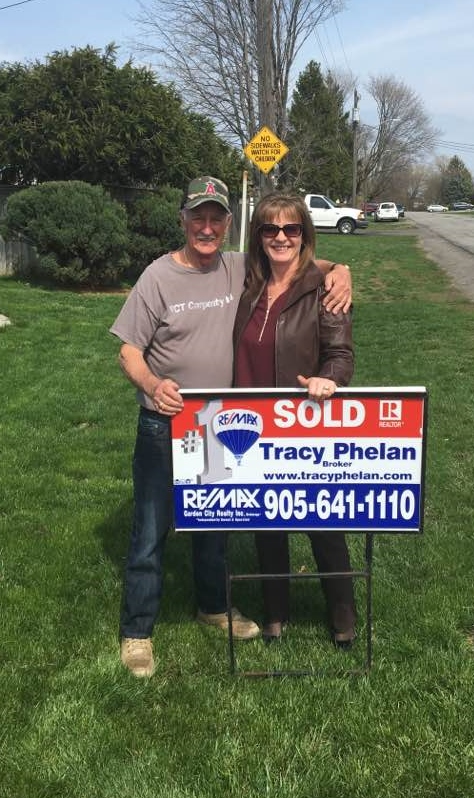 Tracy Phelan RE/MAX Garden City- Niagara Region | 123 Carlton St, St. Catharines, ON L2R 1R5, Canada | Phone: (905) 641-1110