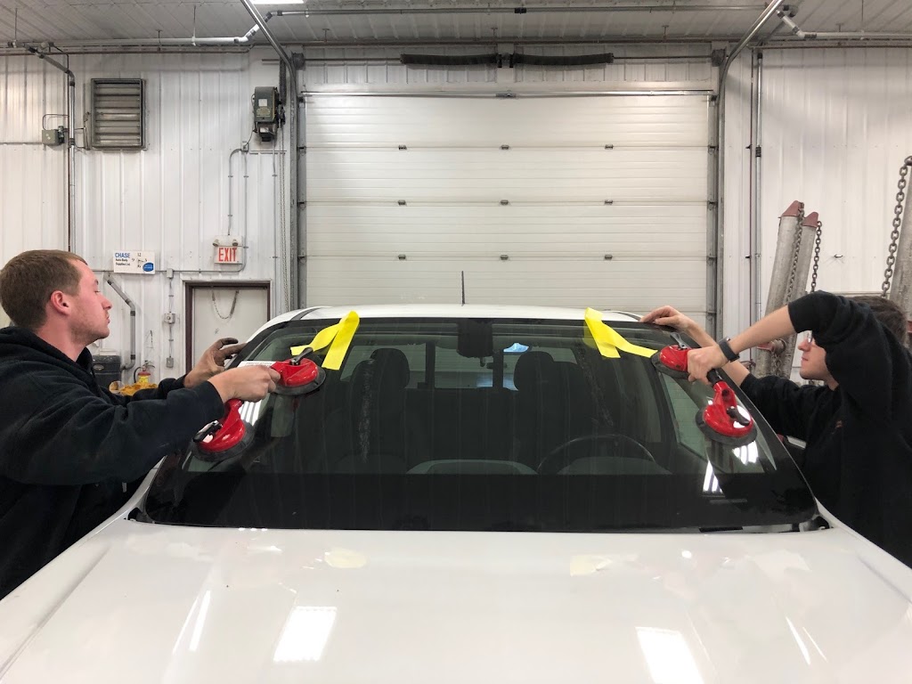 Diamond Autobody & Glass | 265 Kimberly Rd, Winkler, MB R6W 4A7, Canada | Phone: (204) 325-8957