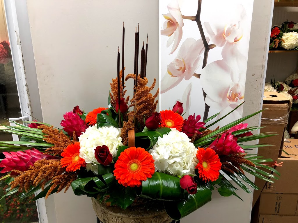 Floral Expressions By Me 461 Holland St W Bldg O, Bradford, ON L3Z 0C1, Canada