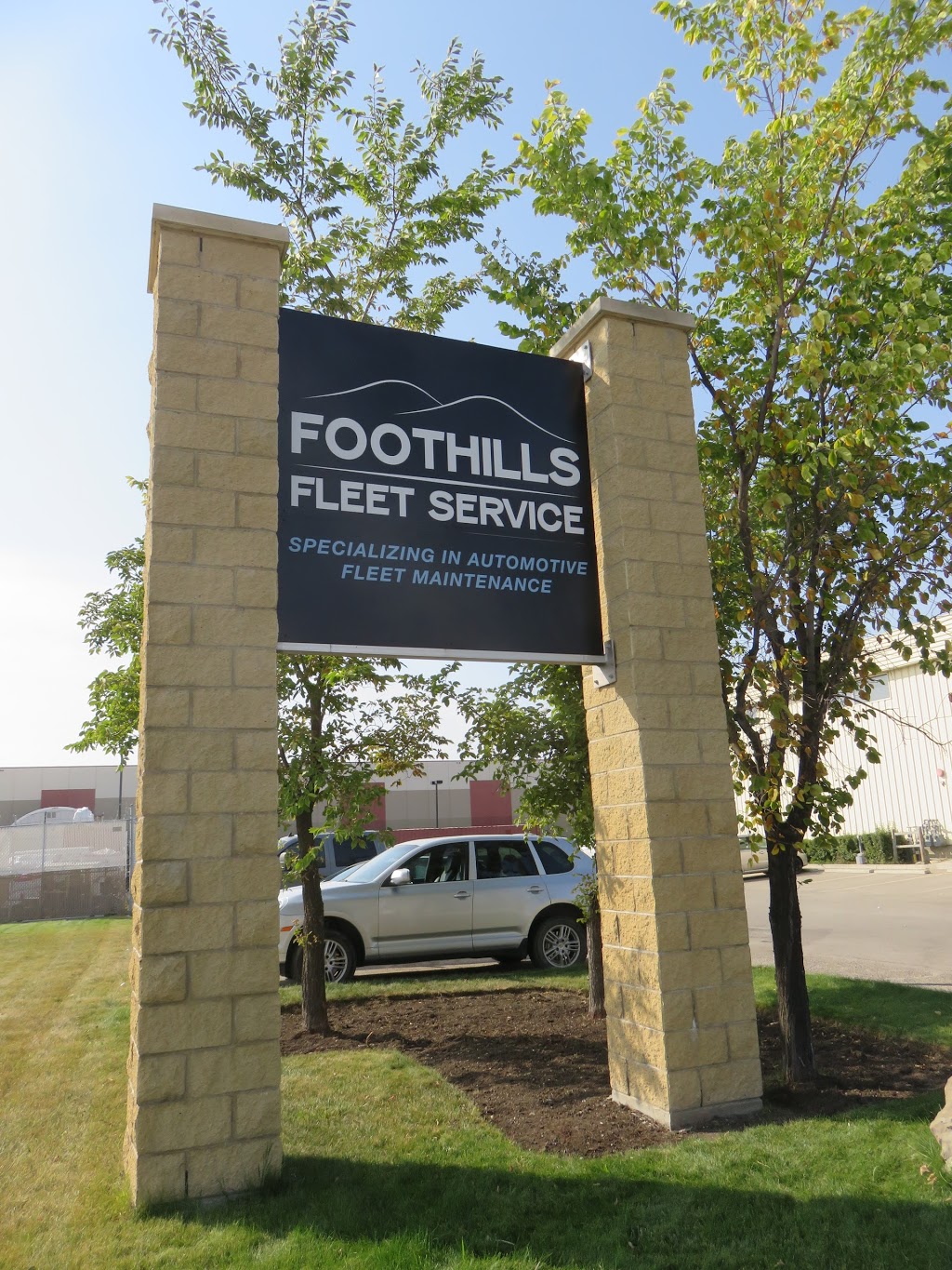 Foothills Fleet Service | car repair | 10505 42 St SE #111, Calgary, AB T2C 5B9, Canada | 4034549845 OR +1 403-454-9845