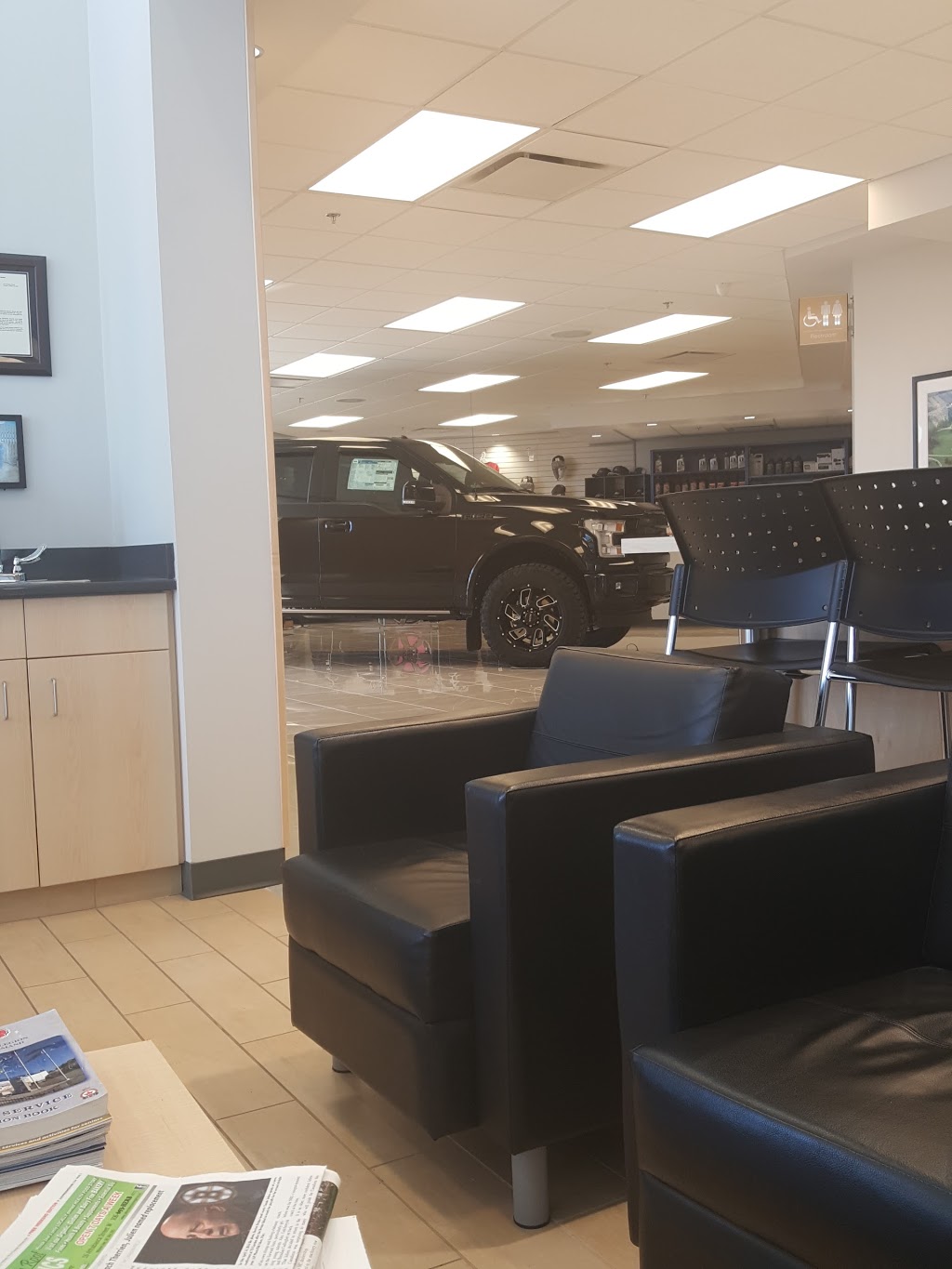 Moose Jaw Ford | 1010 N Service Rd, Moose Jaw, SK S6H 4P5, Canada | Phone: (306) 693-0651