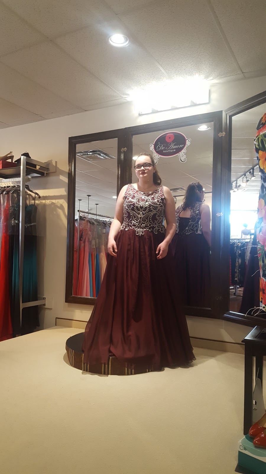 De Amore Boutique | 520 Central St W, Warman, SK S0K 4S0, Canada | Phone: (306) 249-2155