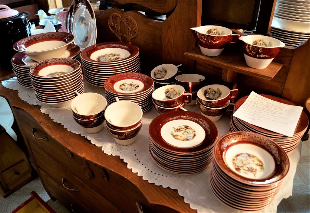 Boutique "Les Trouvailles" La suite | 5151 Rue Principale, Saint-Félix-de-Valois, QC J0K 2M0, Canada | Phone: (450) 808-3413