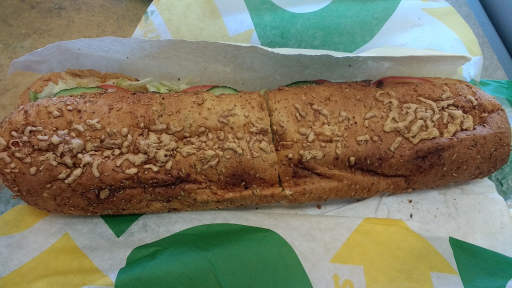 Subway | 7070 McLaughlin Rd, Mississauga, ON L5W 1W7, Canada | Phone: (905) 670-0782