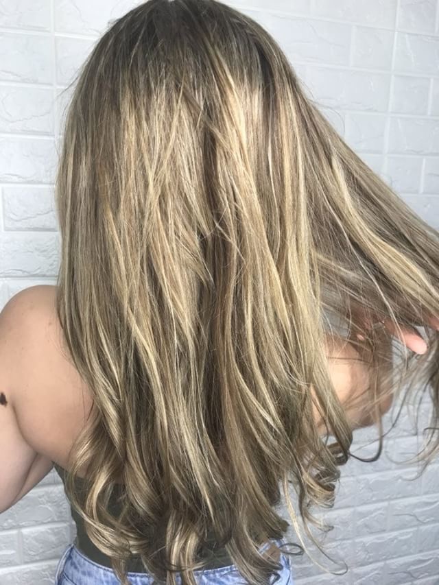 Moda Salon | 2021 Green Rd, Bowmanville, ON L1C 3K7, Canada | Phone: (905) 419-6632