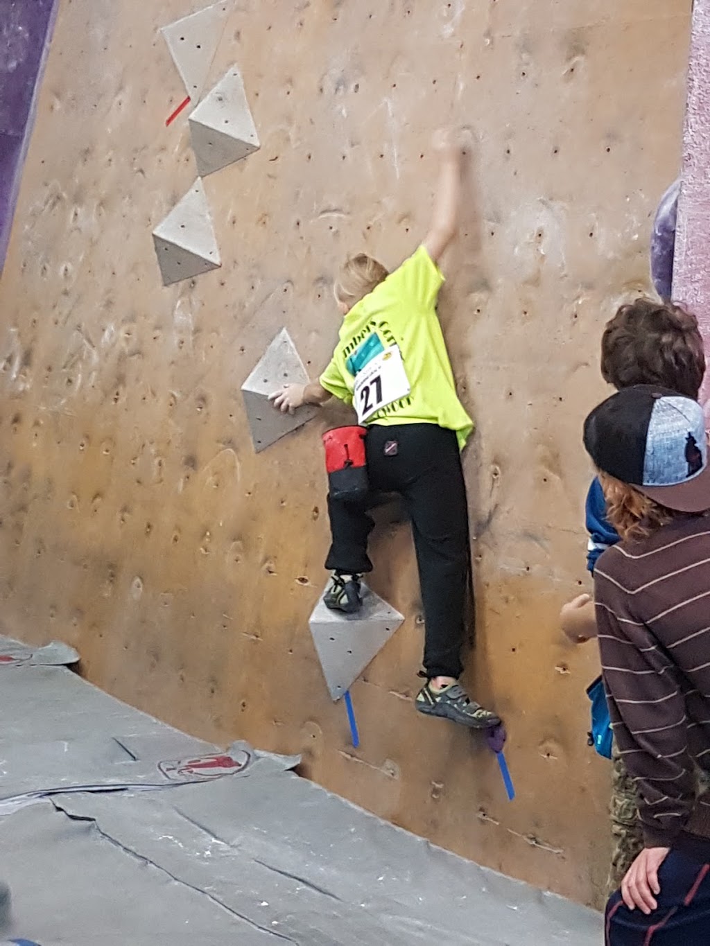 Climbers Corner | 95 Sandford Fleming Dr, Collingwood, ON L9Y 5A6, Canada | Phone: (705) 445-0117