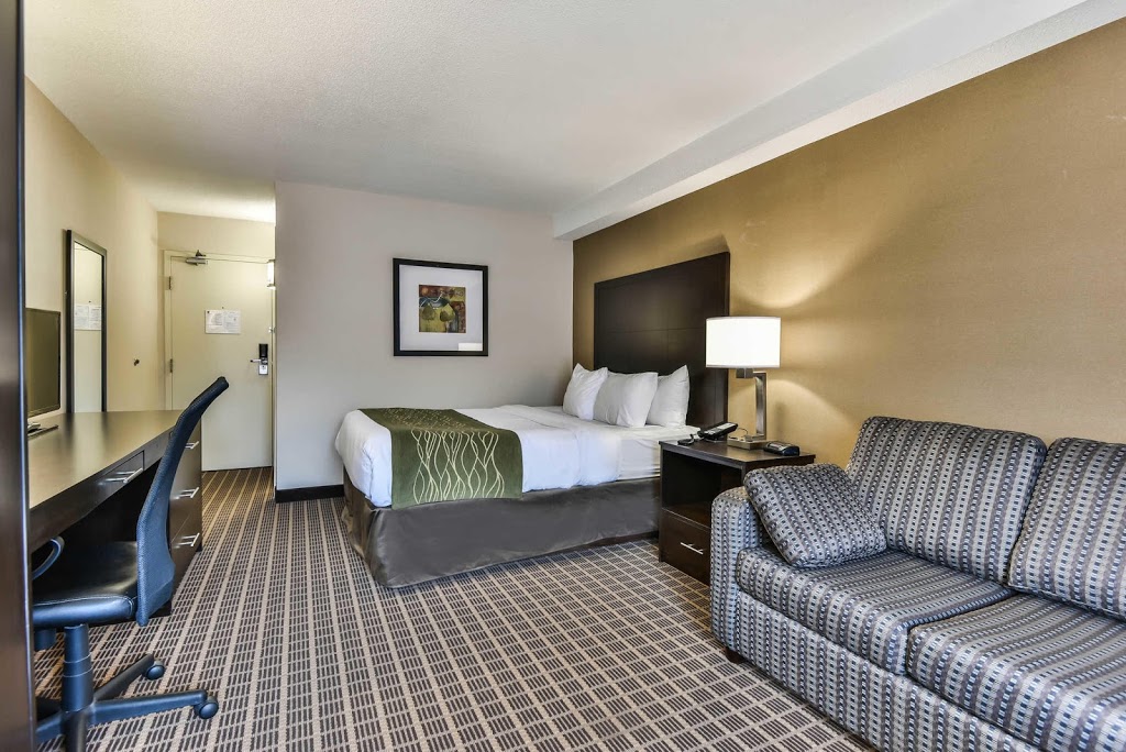 Comfort Inn | 2955 Dougall Ave, Windsor, ON N9E 1S1, Canada | Phone: (519) 966-7800