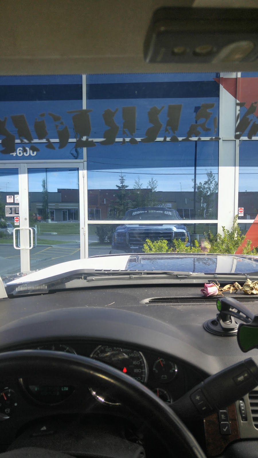 CARSTAR Calgary East Lake | 4600 112 Ave SE, Calgary, AB T2C 2K2, Canada | Phone: (403) 264-7926