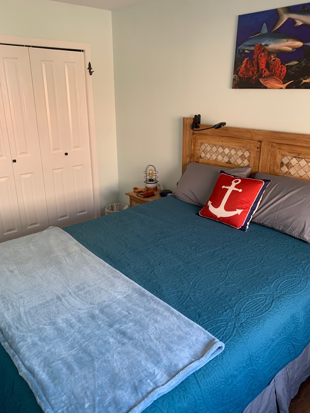 Bernies Oceanside Bed and Breakfast | 1st Ave, Port Alberni, BC V9Y 1Y6, Canada | Phone: (778) 257-6207
