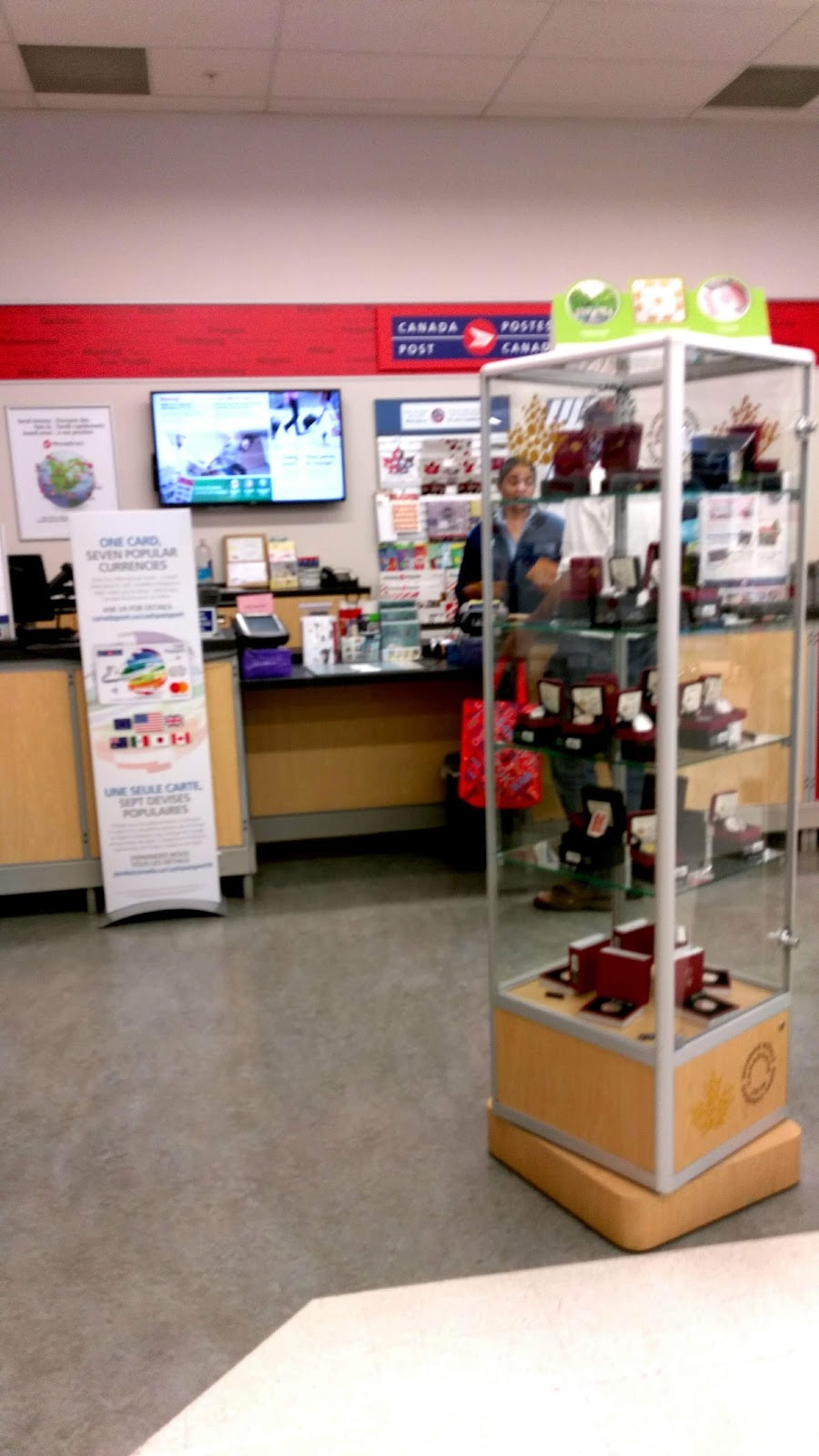 Canada Post | 700 Burnhamthorpe Rd E, Mississauga, ON L4Y 2X0, Canada