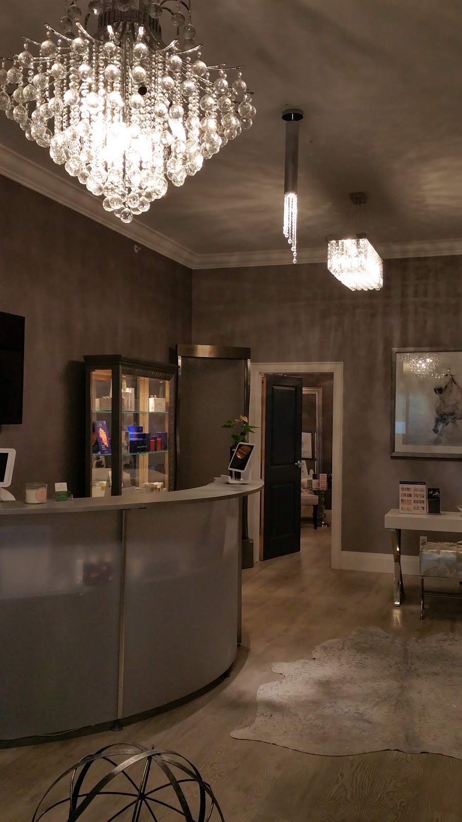 Elaines Medical Aesthetics | 580 Lancaster St W, Kitchener, ON N2K 1M3, Canada | Phone: (226) 750-8775