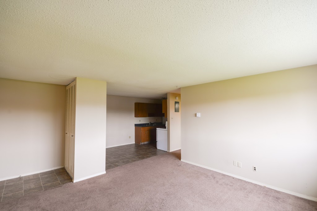 Quappelle Village I & II | 41 Munroe Pl #22, Regina, SK S4S 6A7, Canada | Phone: (306) 751-2270