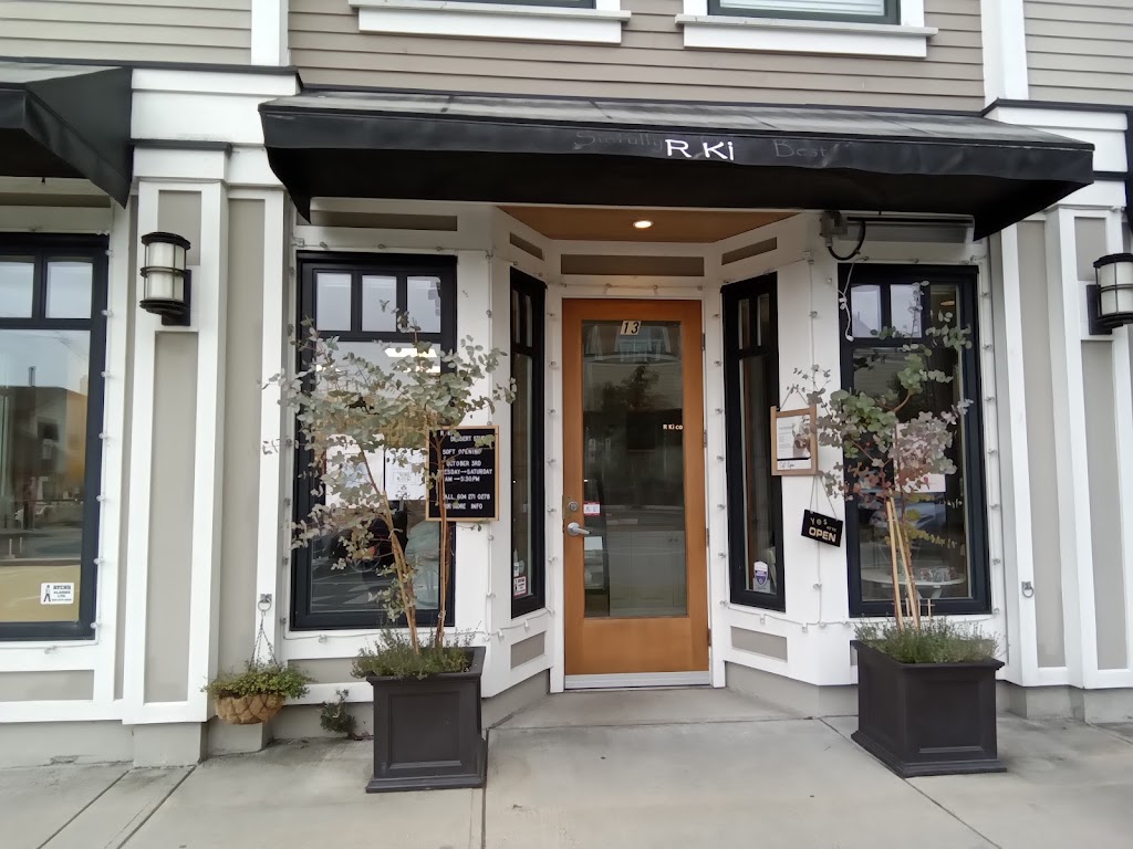 R Ki Dessert Studio | 3993 Chatham St #13, Richmond, BC V7E 2Z6, Canada | Phone: (604) 271-0278